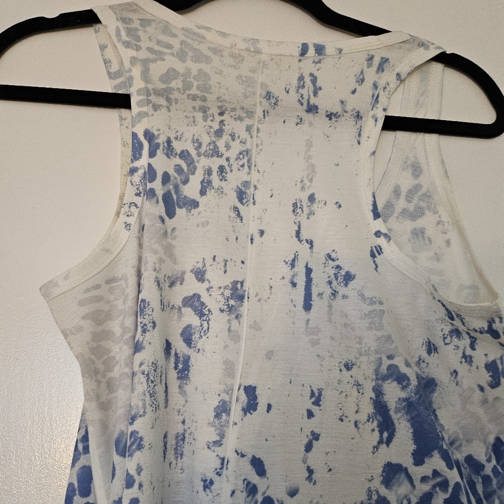 Tank - Picture 2 of 3